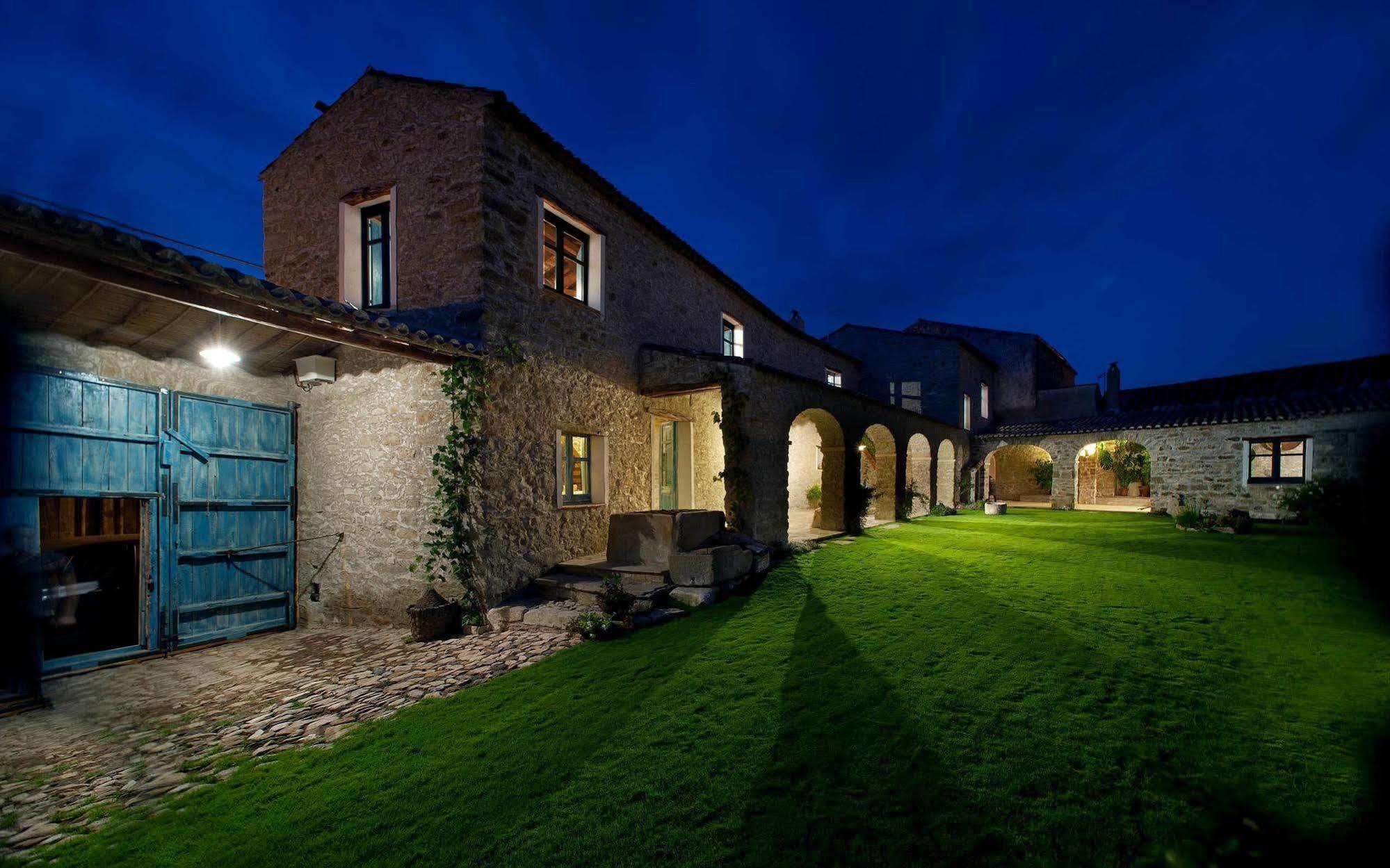 Domu Antiga Bed & Breakfast Gergei Eksteriør bilde